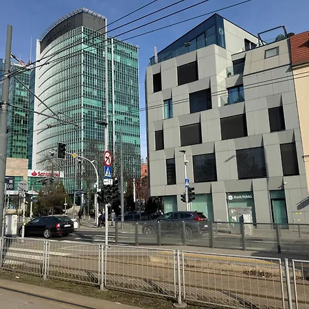 Urban Nest In Center *